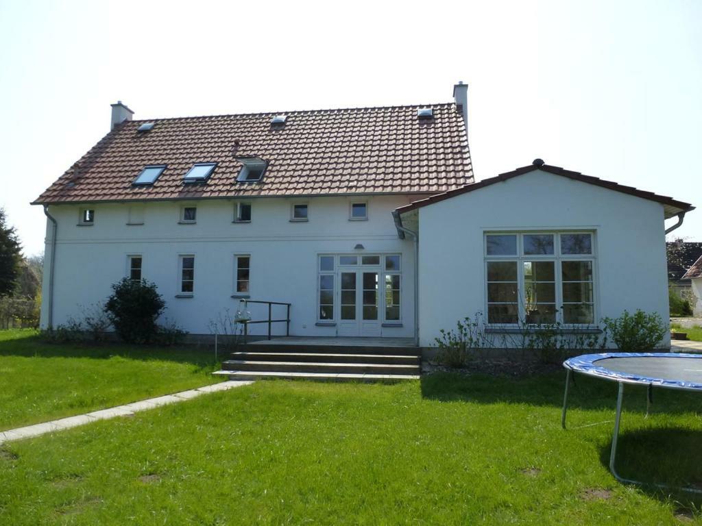 Traumhaftes Luxus-Ferienhaus Warnkenhagen  Екстер'єр фото