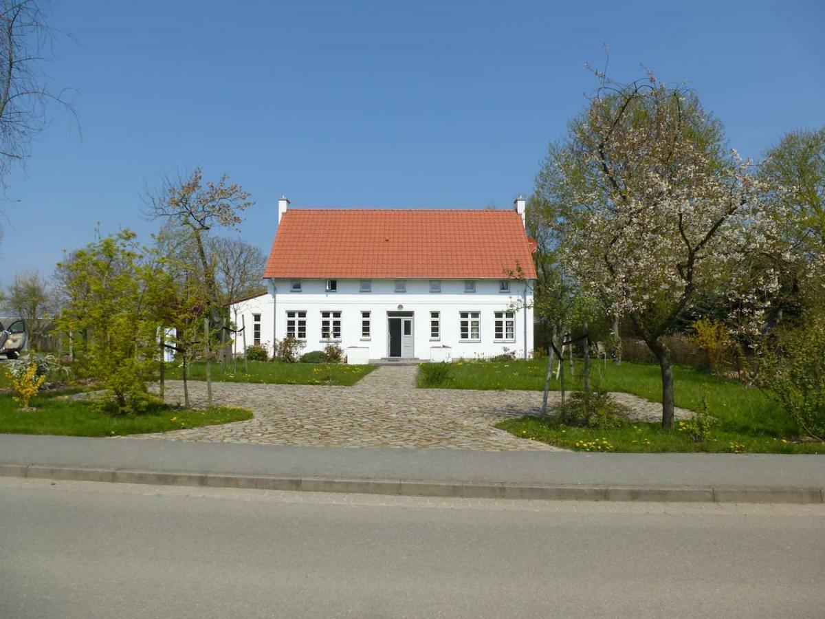 Traumhaftes Luxus-Ferienhaus Warnkenhagen  Екстер'єр фото